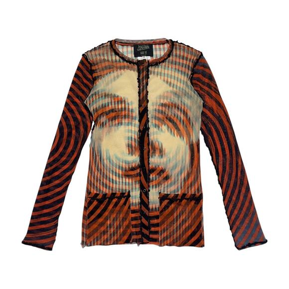 Greta Garbo illusion button up - Picture 1 of 3